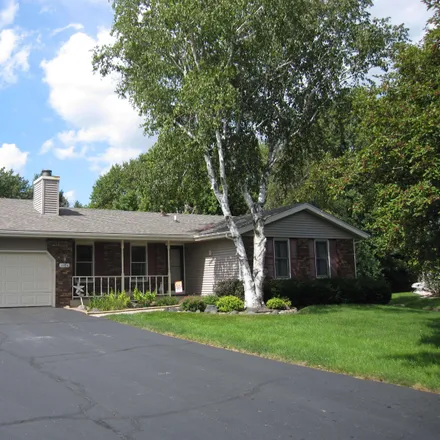 Buy this 3 bed house on 5928 Palo Verde Drive in Rockford, IL 61114