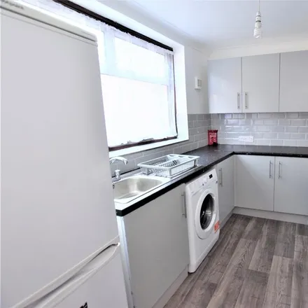 Image 1 - Park Road Ilford, Green Lane, London, IG1 1XG, United Kingdom - Townhouse for rent