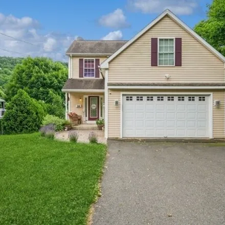 Image 3 - 26 Avenue D, Beacon Falls, Connecticut, 06403 - House for sale