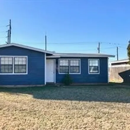 Rent this 2 bed house on 1358 South Bowie Drive in Abilene, TX 79605