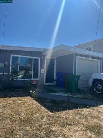Buy this 3 bed house on 266 South 16th Street in Richmond, CA 94804