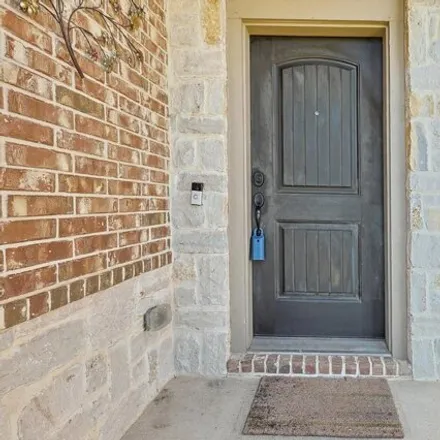 Image 3 - 3080 Ivy Hill Lane, Irving, TX 75063, USA - House for sale