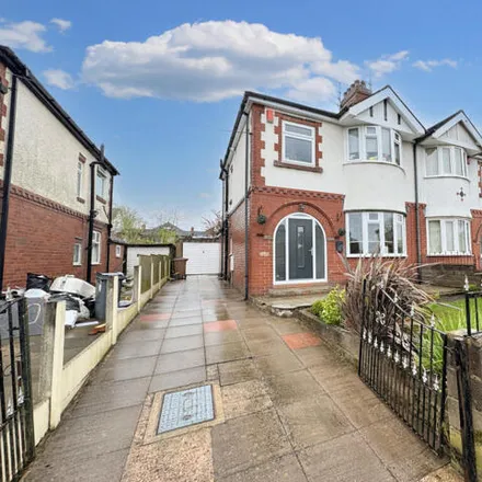 Buy this 3 bed duplex on Chell Green Avenue in Burslem, ST6 7LF