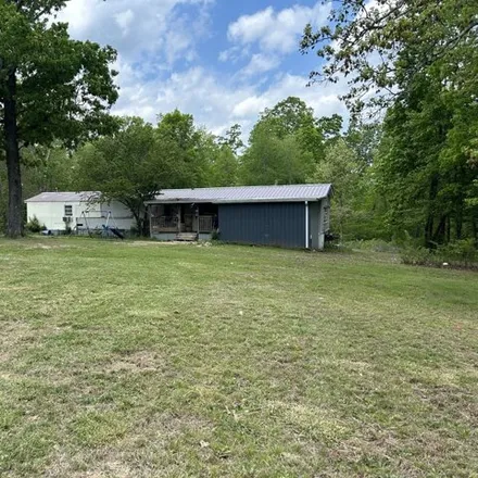 Image 5 - Linden Highway, Hohenwald, TN 38462, USA - House for sale