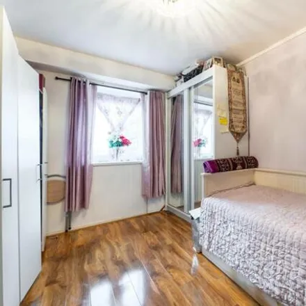 Buy this 2 bed apartment on 18 Golborne Road in London, W10 5NW