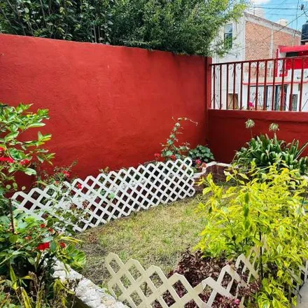 Buy this 3 bed house on Avenida Uno de Mayo in 54700 Cuautitlán Izcalli, MEX