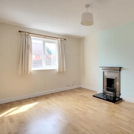 Rent this 3 bed townhouse on Soleme Road in Norwich, NR3 2LP