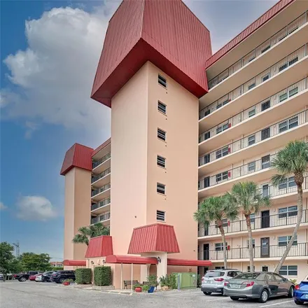 Buy this 2 bed condo on 244 Saint Augustine Avenue in Venice, FL 34285