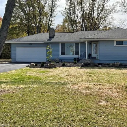 Buy this 3 bed house on 12604 Thompson Road in Vermilion Township, OH 44089