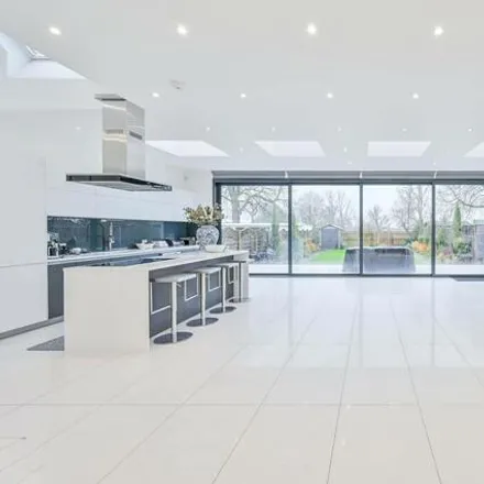 Rent this 5 bed house on 233 Pope's Lane in London, W5 4NH