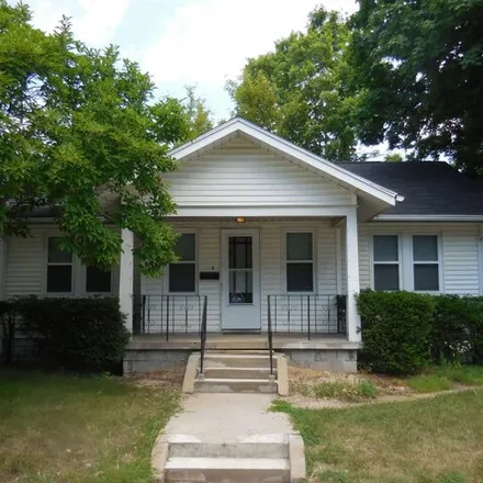 Buy this 2 bed house on 2217 Vine St in South Bend, Indiana