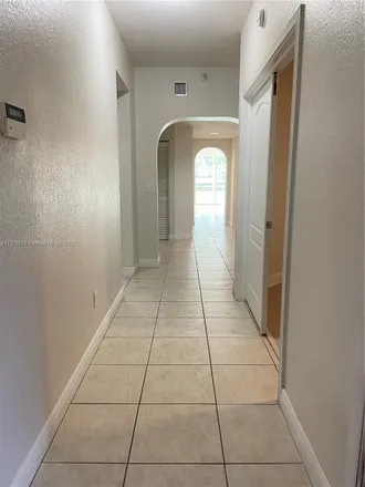 Image 3 - 10770 Northwest 66th Street, Doral, FL 33178, USA - Apartment for rent