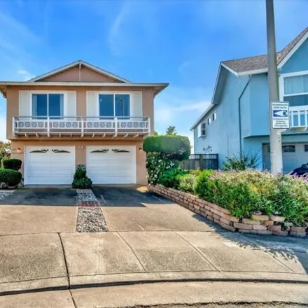 Buy this 3 bed house on 198 Paradise Drive in Pacifica, CA 94044