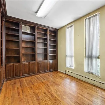 Image 2 - 1487 East 14th Street, New York, NY 11230, USA - House for sale