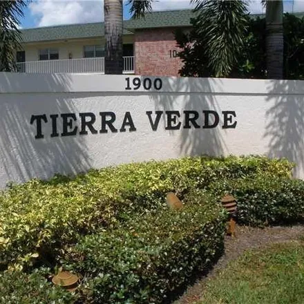 Buy this 2 bed condo on Southwest South Carolina Drive in Stuart, FL 34994