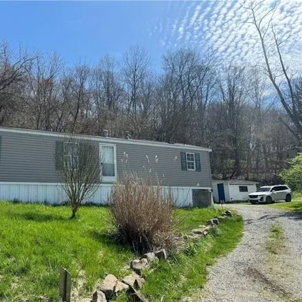 Buy this studio apartment on 73 Old Pittsburgh Lane in Franklin Township, PA 15480