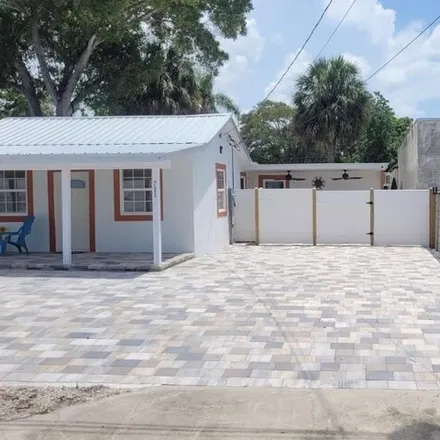 Image 4 - 711 Patterson St, Clearwater, Florida, 33756 - House for sale