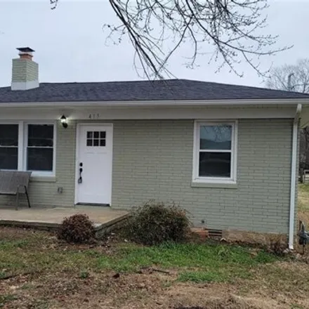 Buy this 3 bed house on 413 Owens Street in Cave City, Barren County