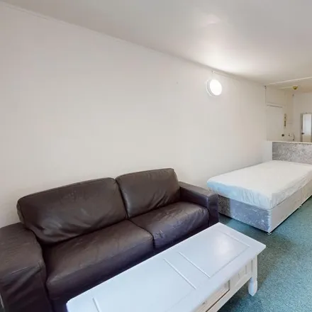 Rent this studio apartment on The Lion & Lobster in 24 Sillwood Street, Brighton