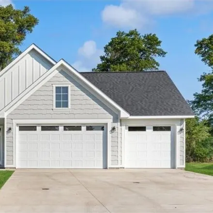 Buy this 2 bed house on 13308 Preserve Circle in Baxter, MN 56425