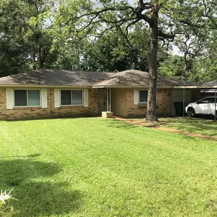 Rent this 3 bed house on 375 Moss Hill Lane in Conroe, TX 77303