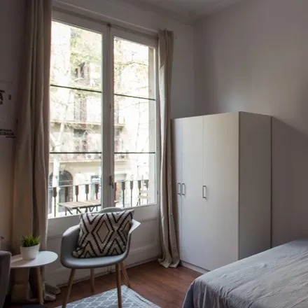 Image 2 - Carrer de Pau Claris, 73, 08010 Barcelona, Spain - Room for rent