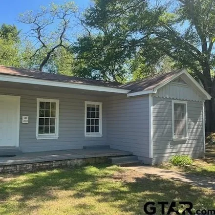 Rent this 3 bed house on 2658 Oak Lane in Tyler, TX 75701