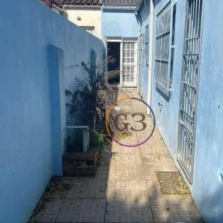 Rent this 2 bed house on Rua Santa Cruz 1054 in Centro, Pelotas - RS