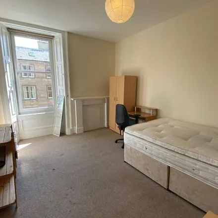 Rent this 5 bed apartment on 43 Polwarth Gardens in City of Edinburgh, EH11 1LJ