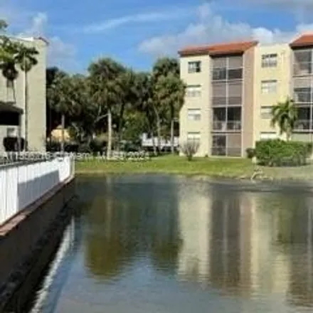 Image 4 - Southwest 81st Avenue, North Lauderdale, FL 33068, USA - Condo for rent
