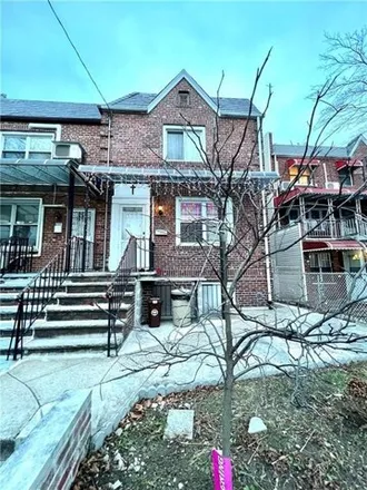 Buy this 4 bed duplex on 3131 Nostrand Avenue in New York, NY 11229