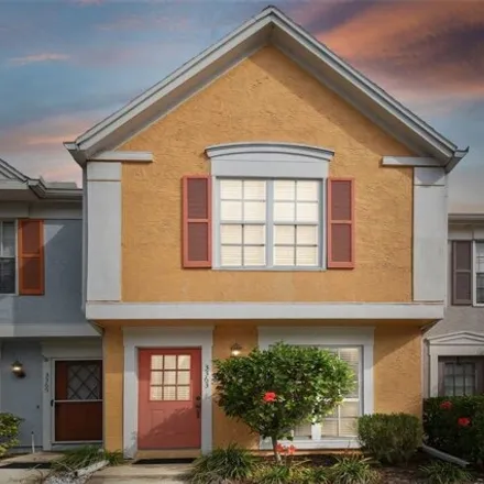 Buy this 2 bed townhouse on 3425 West Wyoming Circle in Allerton Park, Tampa