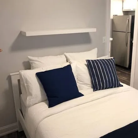 Rent this 1 bed apartment on North Bergen