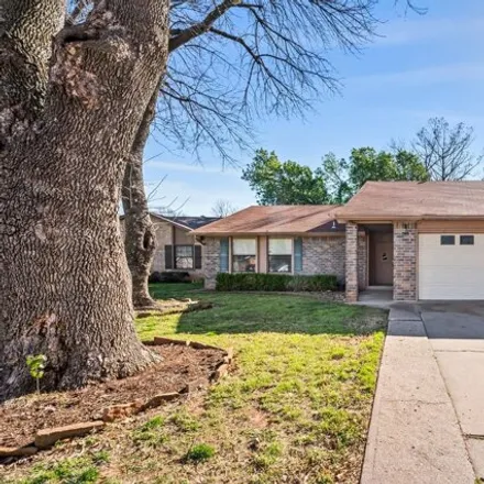 Buy this 3 bed house on 6713 South Quincy Avenue in Tulsa, OK 74136