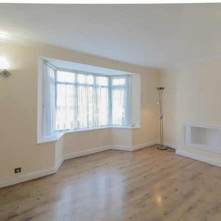 Rent this 2 bed apartment on Finchley Court in Ballards Lane, London