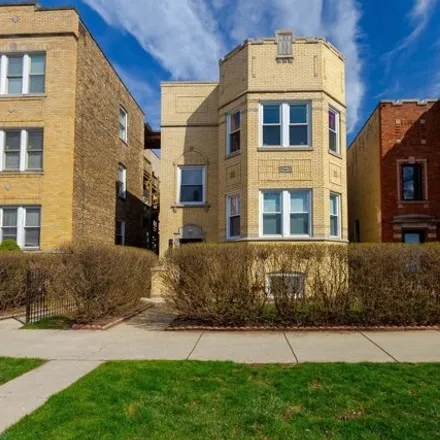 Buy this 8 bed house on 4431 North Central Park Avenue in Chicago, IL 60625