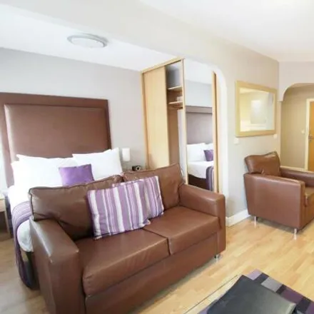 Rent this studio apartment on Jewel Sparkle in West Street, Reading