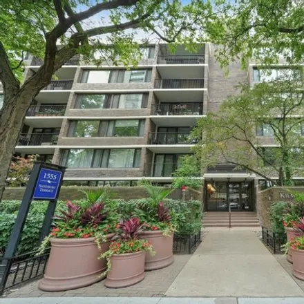 Rent this 3 bed apartment on 1555 N Sandburg Ter Unit 401K in Chicago, Illinois