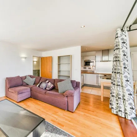 Rent this 2 bed apartment on Platform 1 in East India Dock Road Tunnel, London