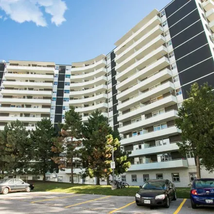Image 4 - 26 Carluke Crescent, Toronto, ON M2L 2J2, Canada - Apartment for rent