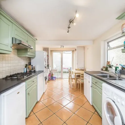 Rent this 3 bed apartment on Mendora Road in London, SW6 7HE