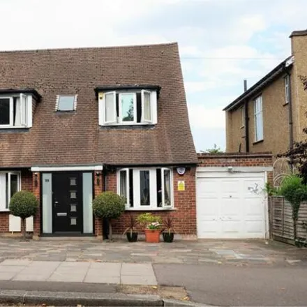 Buy this 3 bed house on Elm Park in Stanmore, Great London