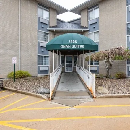 Rent this 1 bed condo on 3339 Sunset Avenue in Waukegan, IL 60087