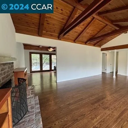 Image 6 - 98 Belair Court, Orinda, CA 94563, USA - House for rent