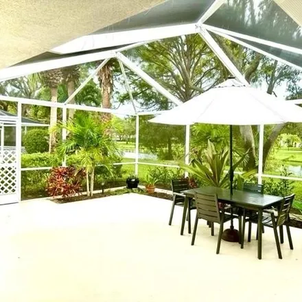 Rent this 2 bed house on unnamed road in Palm Beach Gardens, FL