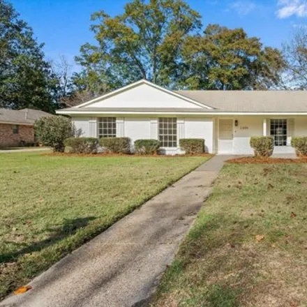 Buy this 4 bed house on 2419 Sunset Drive in Hattiesburg, MS 39402