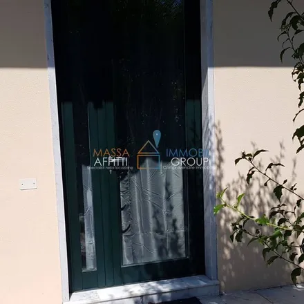 Image 3 - Scuola primaria - Anna Maria Menconi, Via Werter Muttini, 54033 Carrara MS, Italy - Apartment for rent