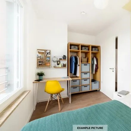 Rent this 4 bed room on Klara-Franke-Straße 8 in 10557 Berlin, Germany