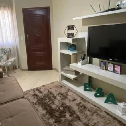 Buy this 5 bed house on Rua Senador Irineu Machado in Jardim Amália, Volta Redonda - RJ