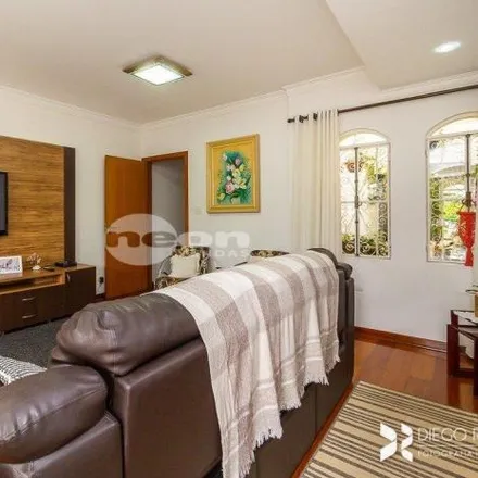 Buy this 3 bed house on Rua Manuel Hernandes Lopes in Anchieta, São Bernardo do Campo - SP